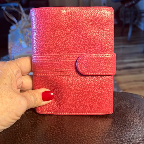 EUC Authentic Longchamp Pebbled Leather Wallet. And dust bag. 5X5 - Picture 1 of 11